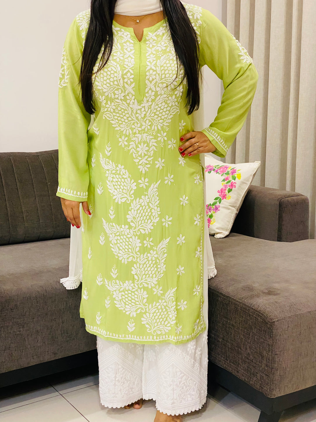 Pista Esha Premium Modal Chikankari Solid Women's Kurta