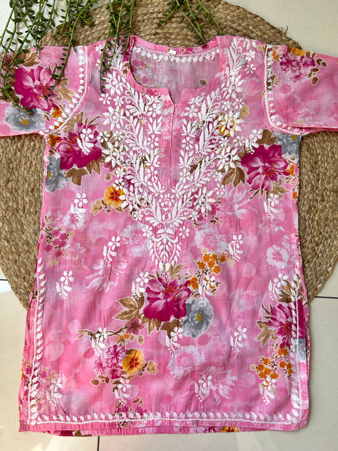 Nisha Mulmul Chikankari Hand Embroidered Women's Floral Short kurta - Baby Pink