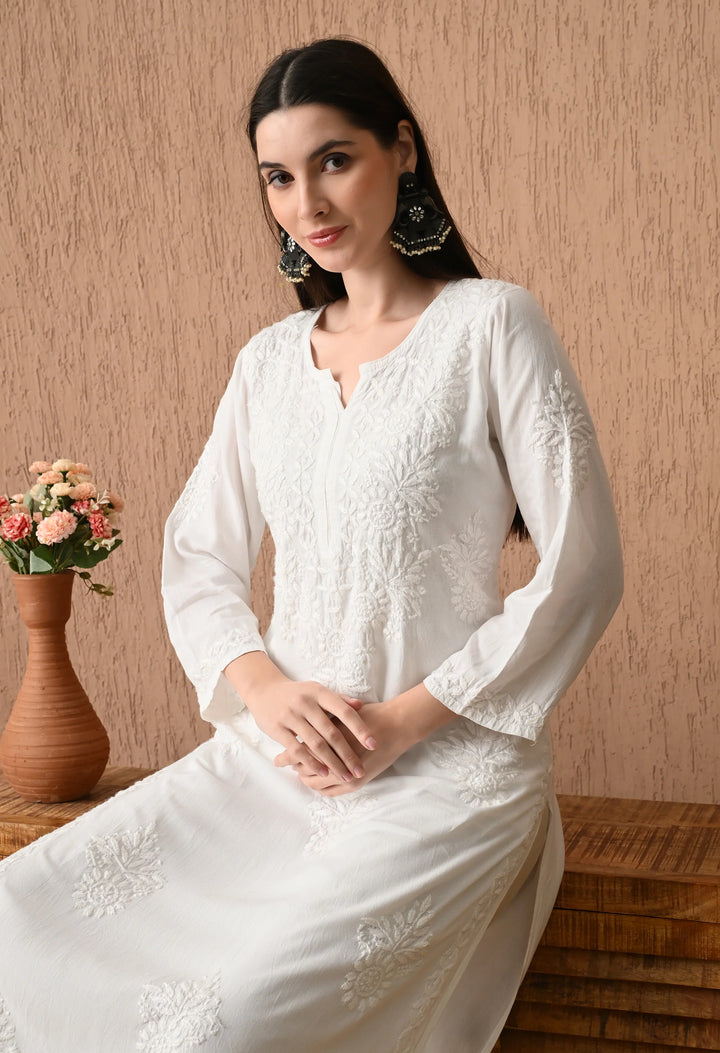 Hasti Rayon Ombre Shade Chikankari Women's Straight Kurta - White