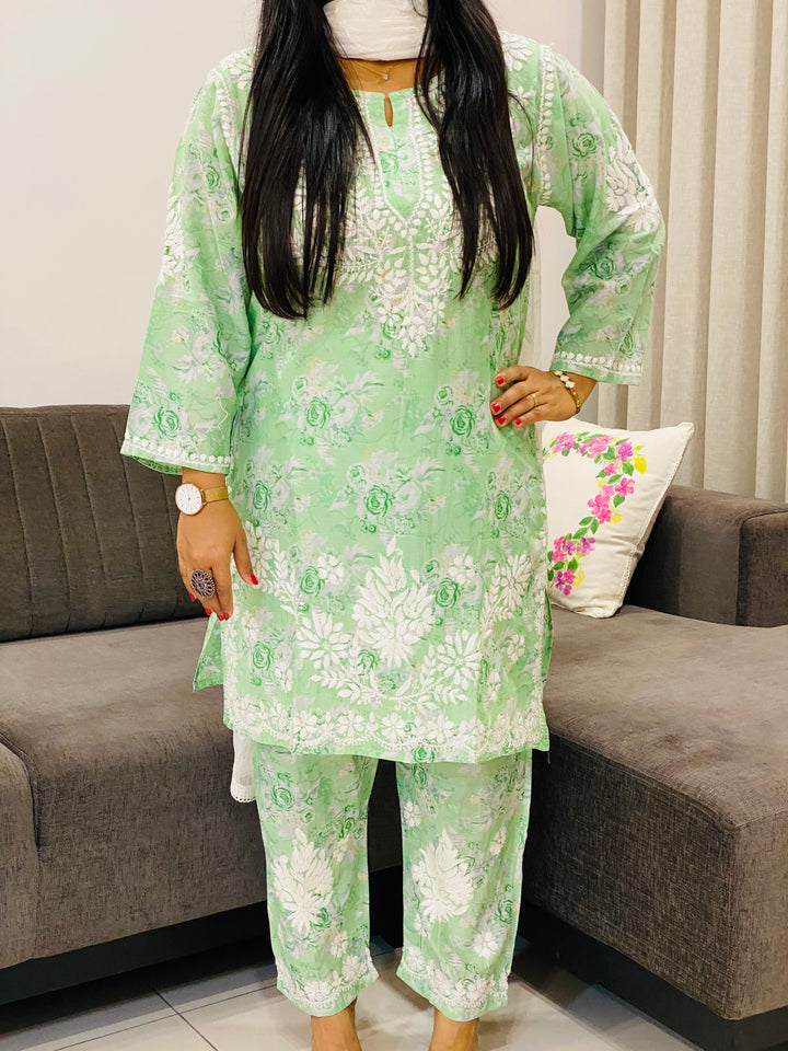 Pista Vaani Mulmul Chikankari Hand Embroidered Floral Women's co-ord set