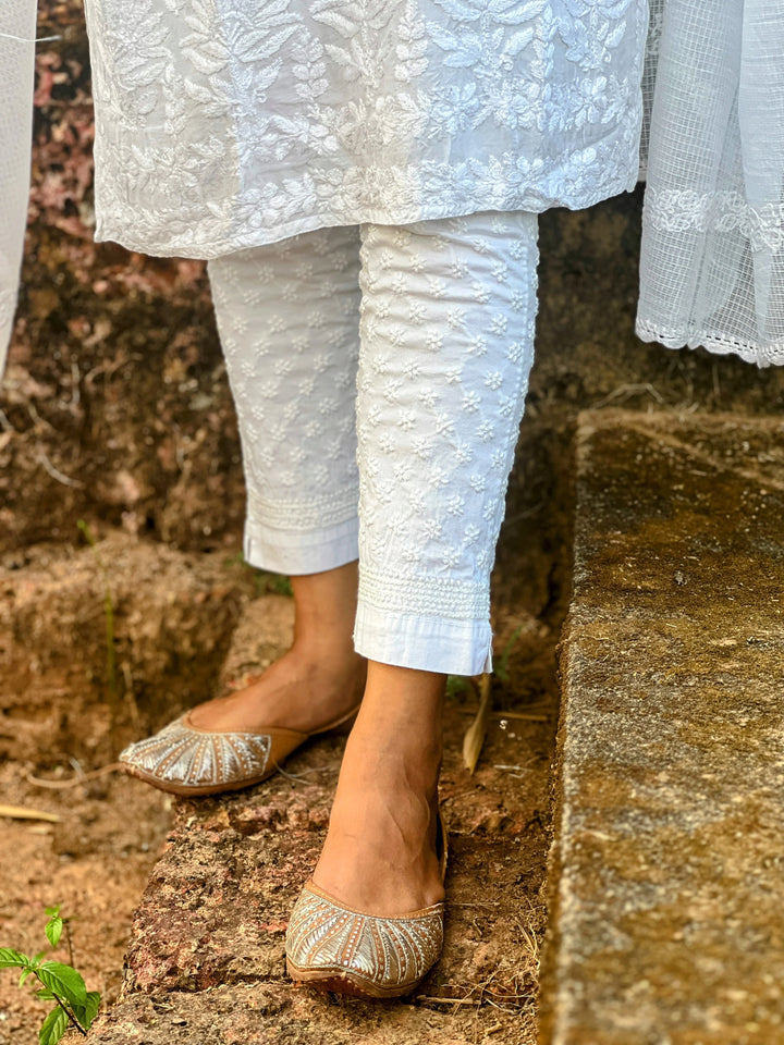 Butti Jaal Chikankari Hand Embroidered Lycra Cotton Pant - White